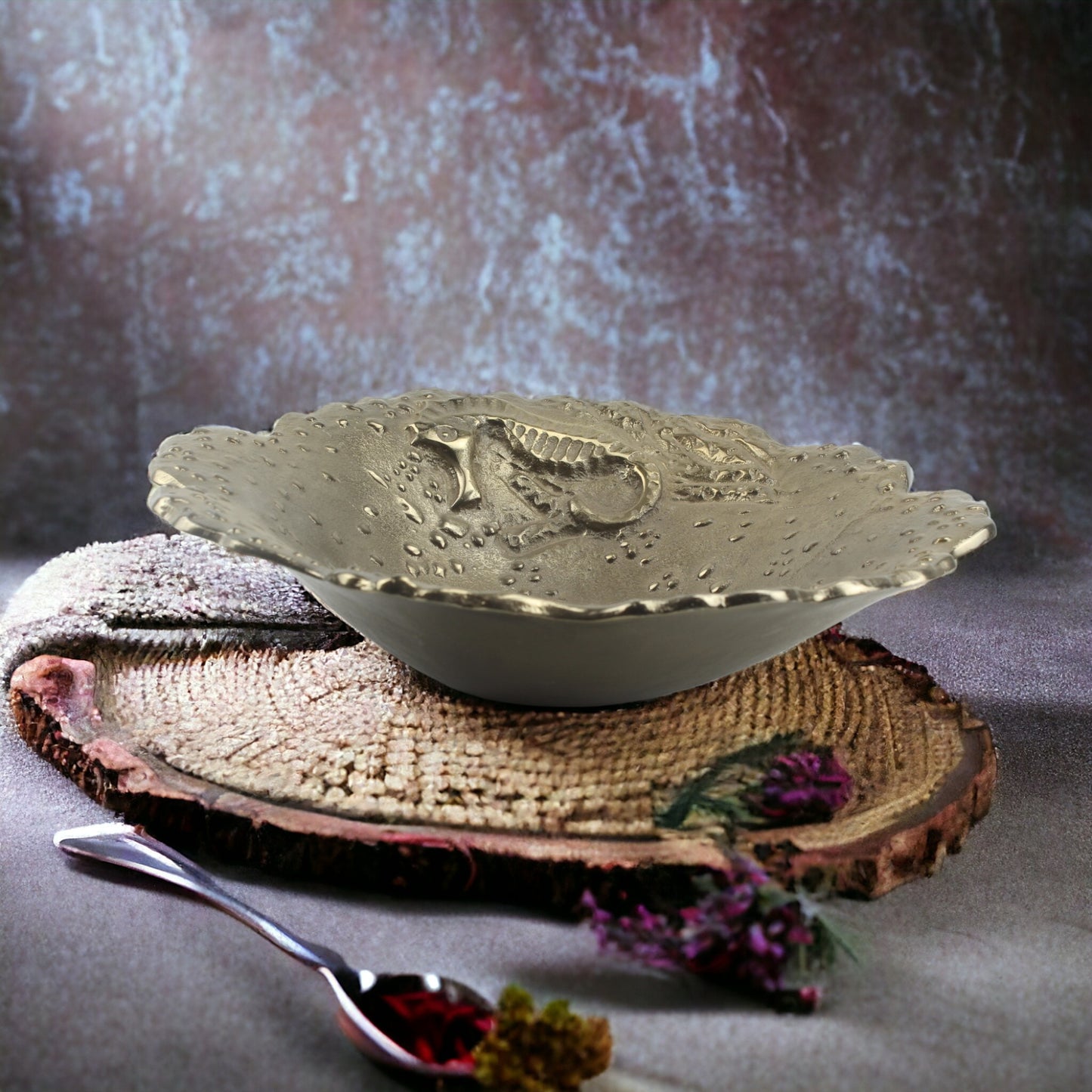 Exquisite Handcrafted Antique Gold Seahorse Design Decorative Bowl: Elevate Your Home Decor with Coastal Charm!