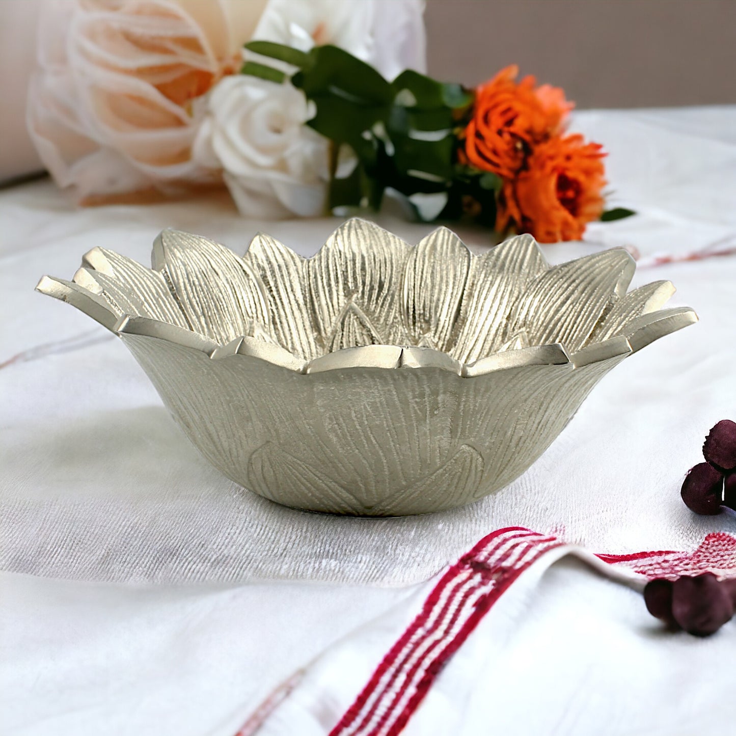 Elegent Silver Lotus Aluminium Decorative Bowl