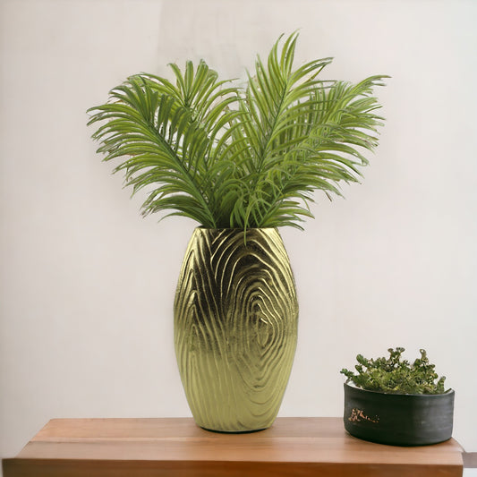 Golden Aluminum Handcrafted Flower Vase: Elegant Home Décor Accent