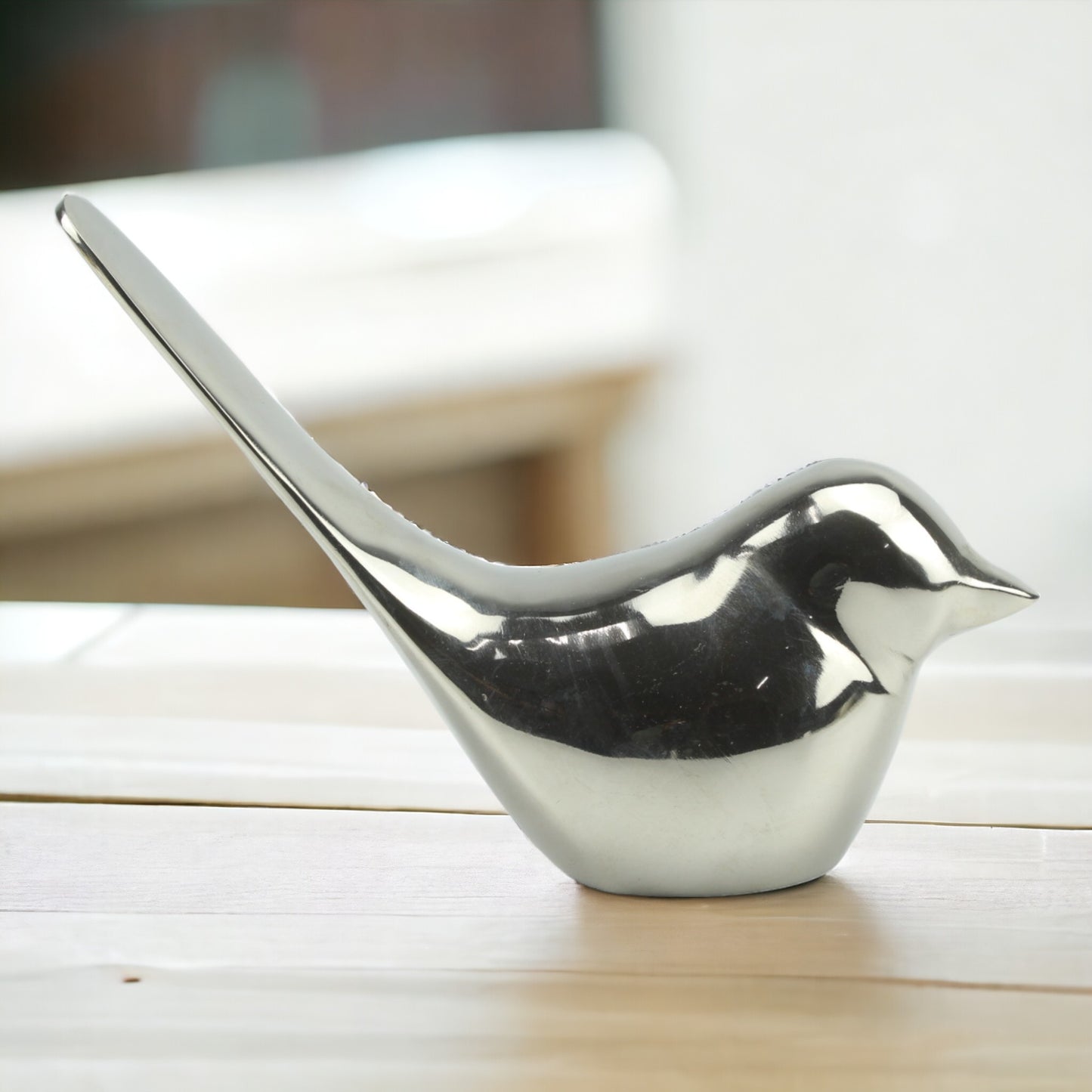 Handcrafted Silver Aluminium Bird Sculpture: Elegant Home Decor Accent