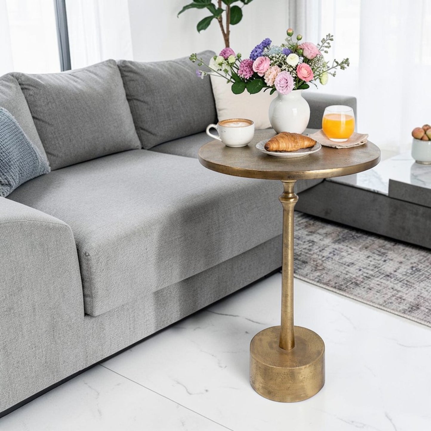 13.75 Inch Metal Accent Table | Classic Pedestal Side Table for Home Decor (21 Inch Height)