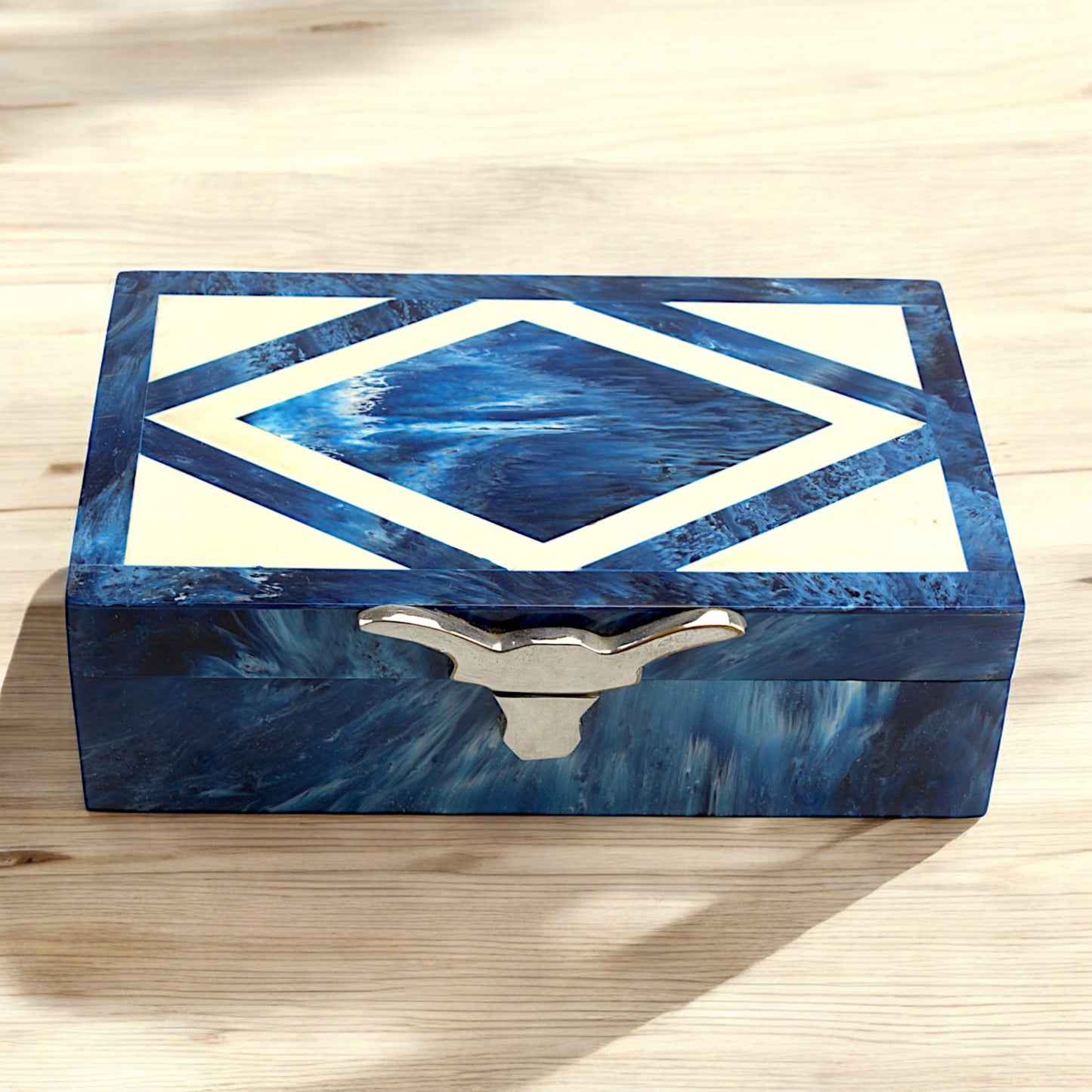 Handcrafted Blue Resin Trinket Box – Elegant Storage Solution