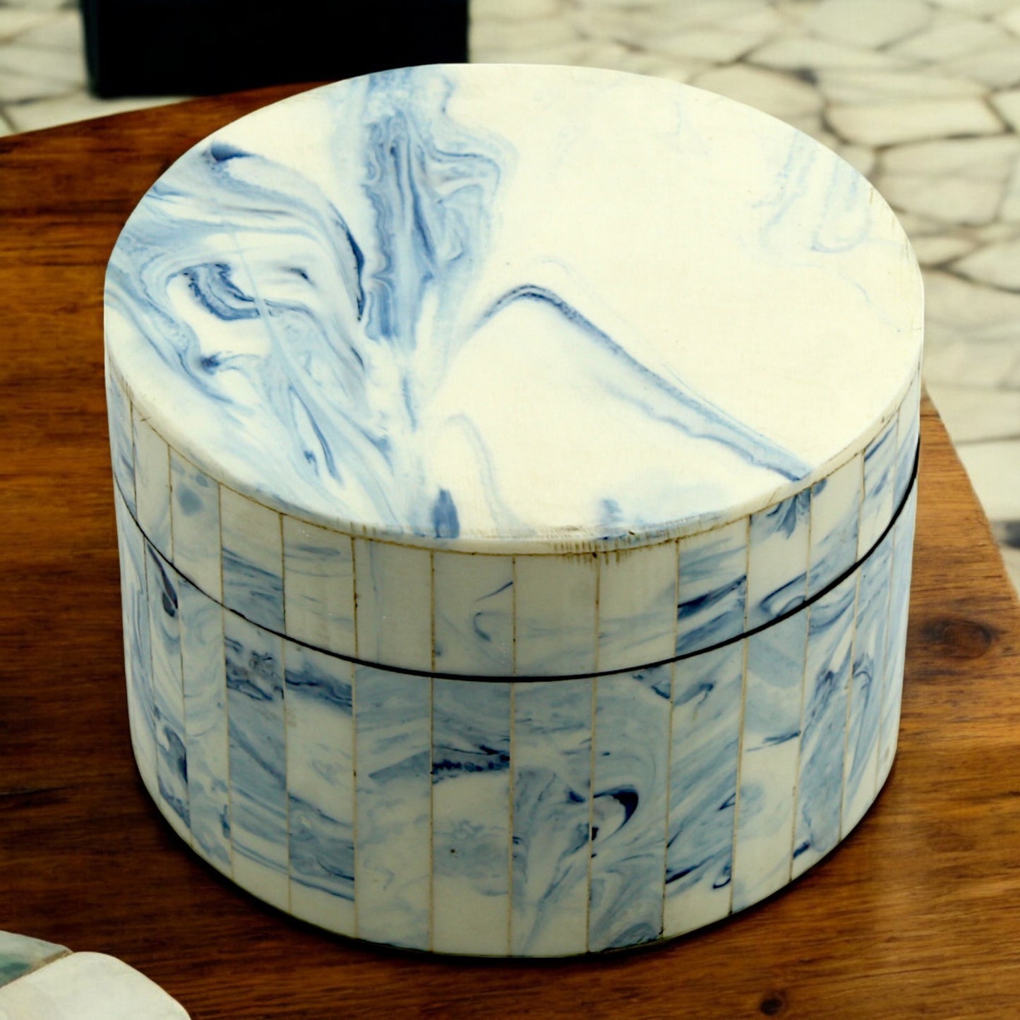 Elegant Marbled Resin Trinket Box – Round Blue & White Storage Box for Home Décor