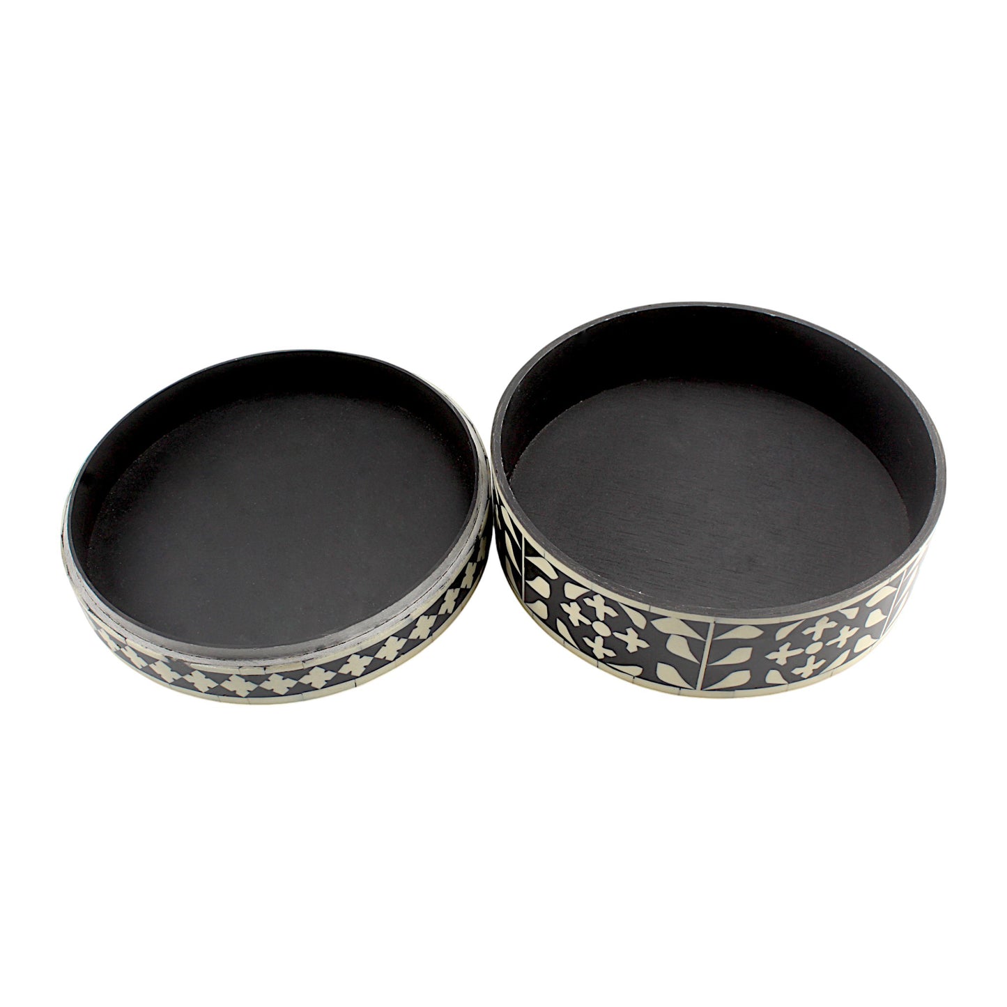 Handmade Black & White Floral Design Resin Trinket Box – Round, Elegant Storage