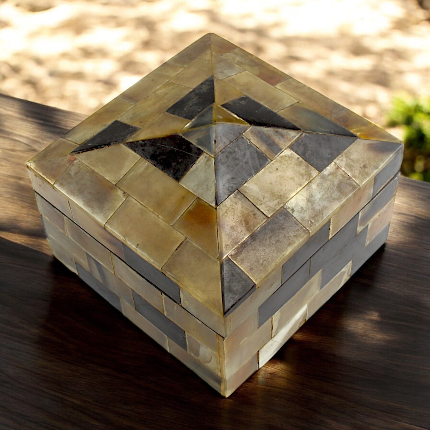 Handmade Black & White Antique Traditional Horn Trinket Box – Square, Elegant & Timeless