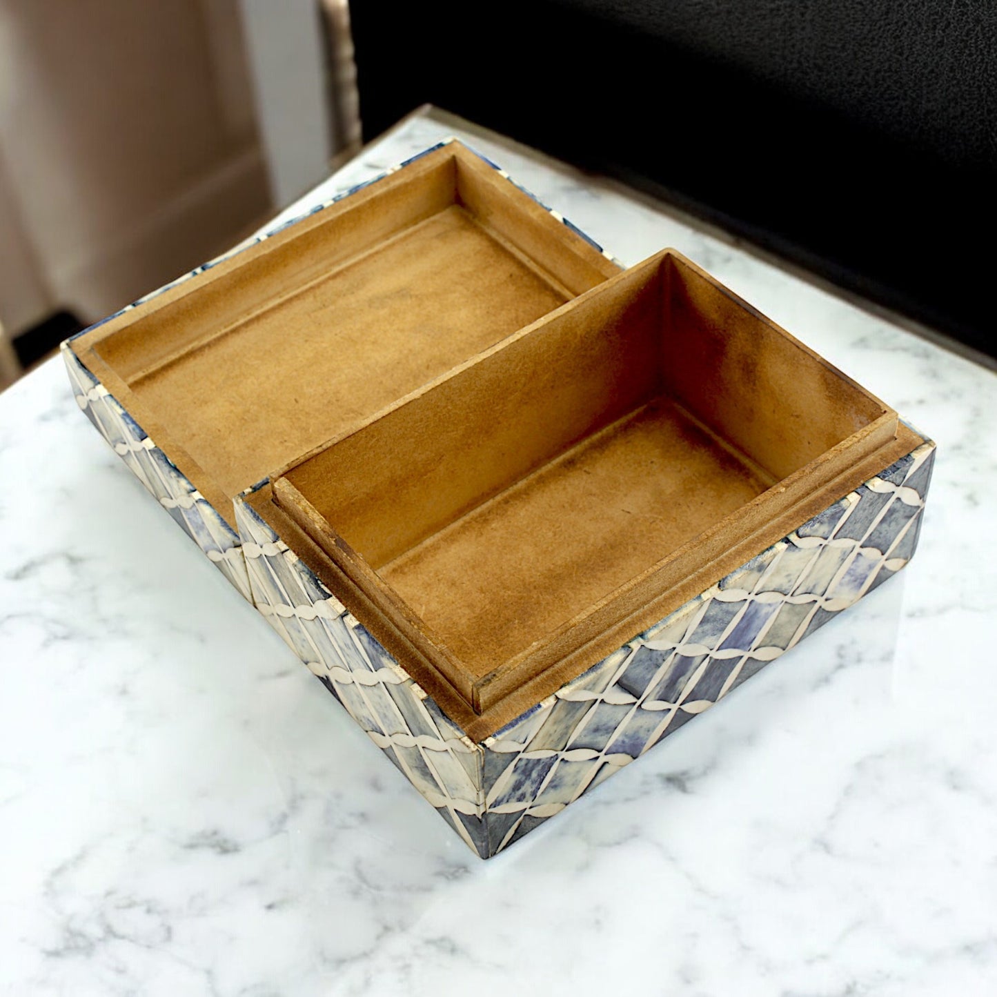 Handmade White Mix Bone Trinket Box – Rectangular with Criss-Cross Design, Elegant and Stylish Storage Solution