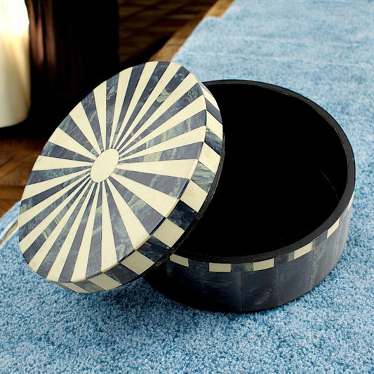 Handmade Black & White Mix Bone Trinket Box – Round with Contemporary Design, Elegant and Chic Storage