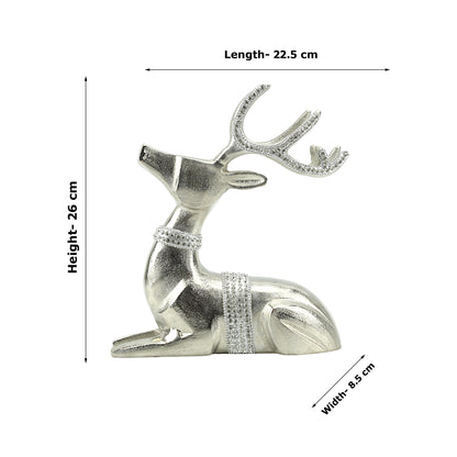 Silver Aluminum Deer Sculpture: Handcrafted Art with Ornamented Horns Adorned with Diamond Jewels