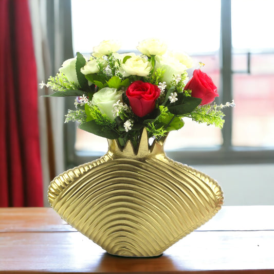 Handcrafted Golden Aluminium Triangular Flower Vase: Unique Geometry for Exquisite Floral Displays