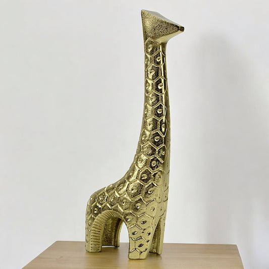 Handcrafted Golden Aluminum Giraffe Sculpture Ornament: Graceful Height and Elegance for Home Decor