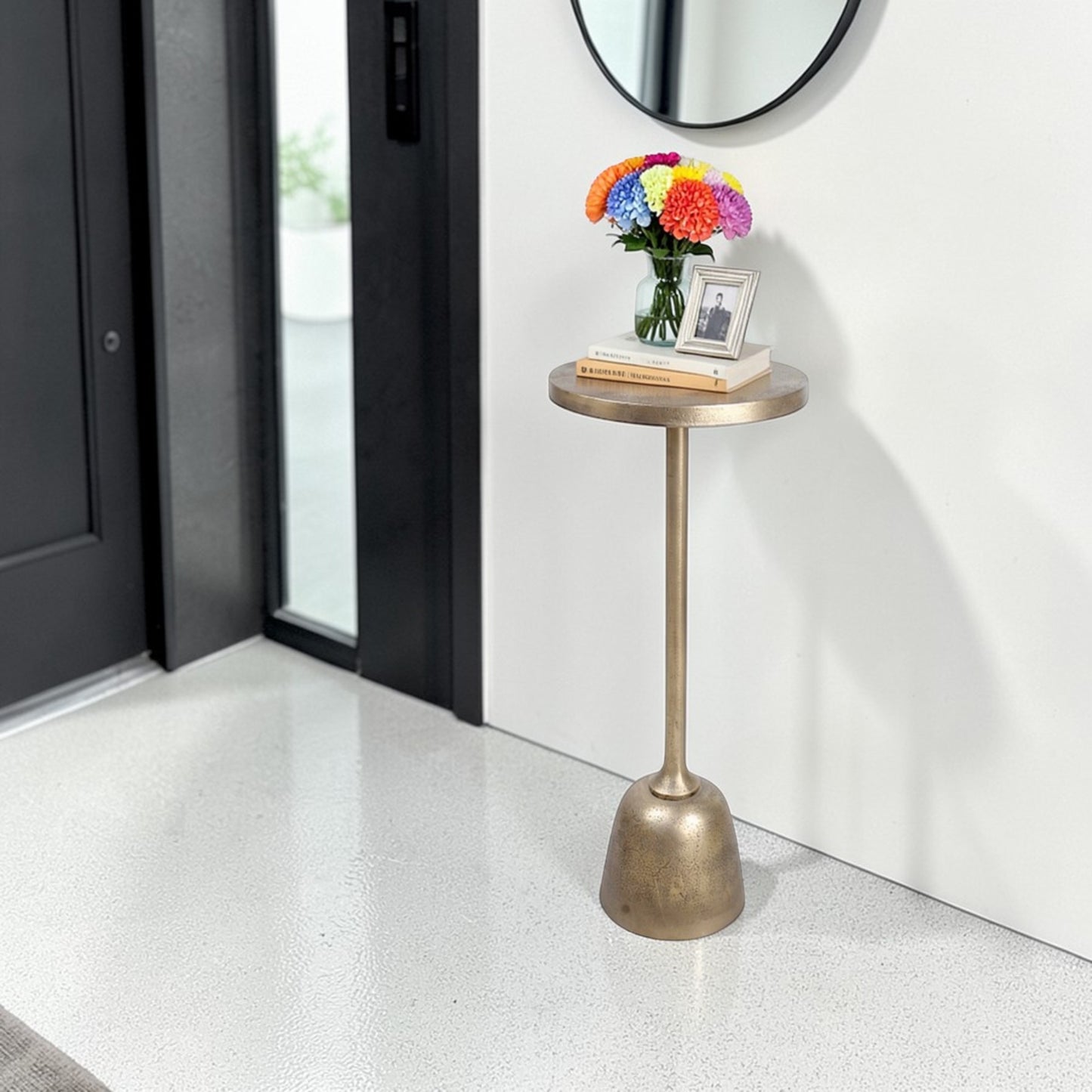 15.5 Inch Metal Side Table | Classic Pedestal Accent Table for Living Room (19 Inch Height)