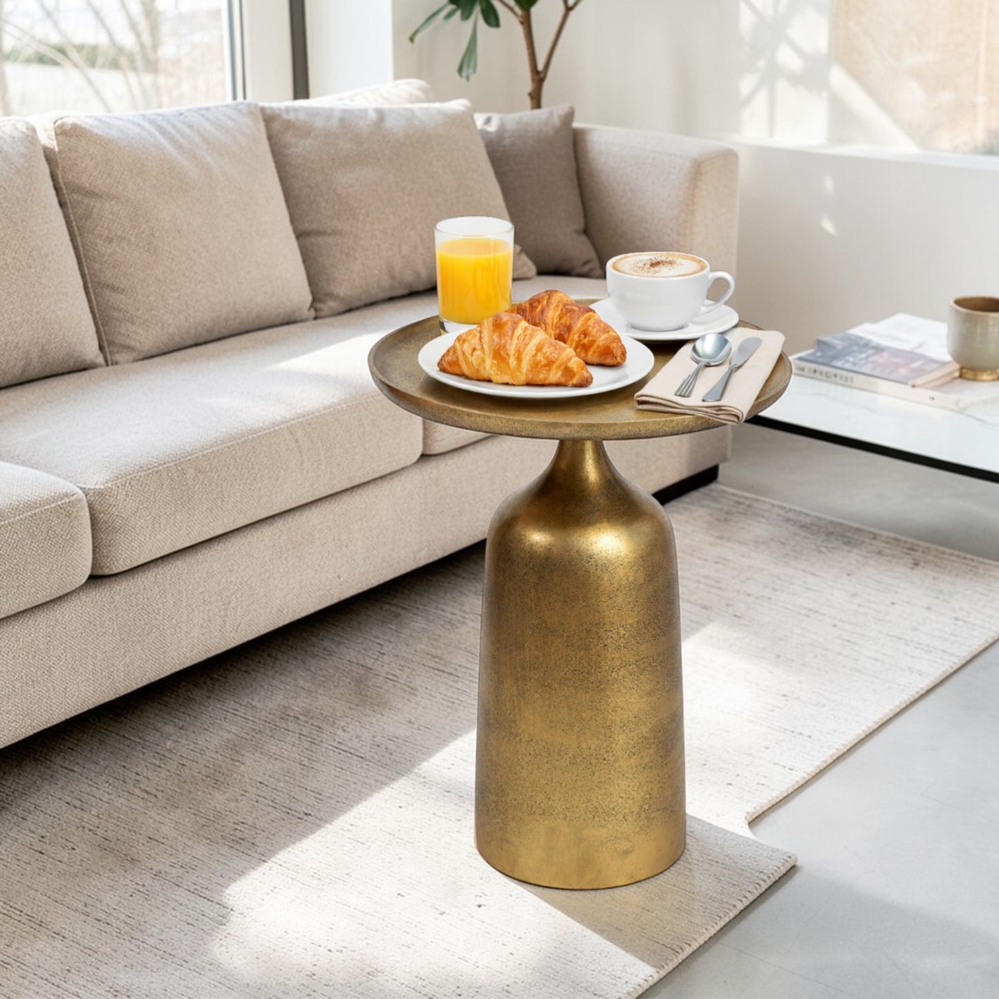 13.5 Inch Metal Side Table | Modern Luxury Accent Table with Solid Base (17.25 Inch Height)