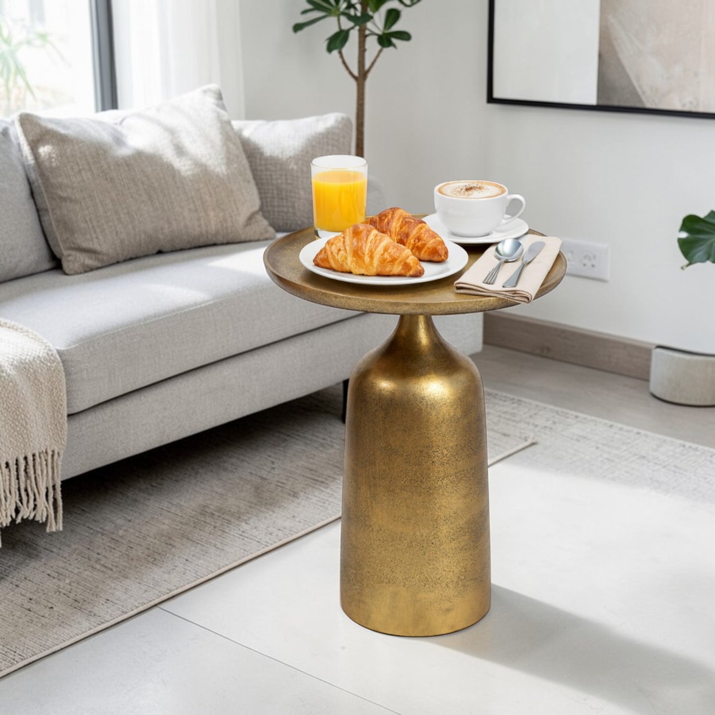 13.5 Inch Metal Side Table | Modern Luxury Accent Table with Solid Base (17.25 Inch Height)