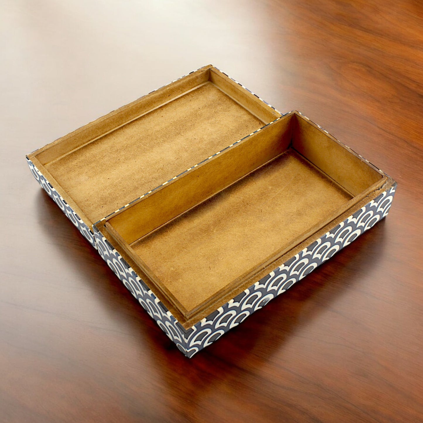 Handmade Black & White Traditional Resin Trinket Box – Rectangular, Timeless Craftsmanship