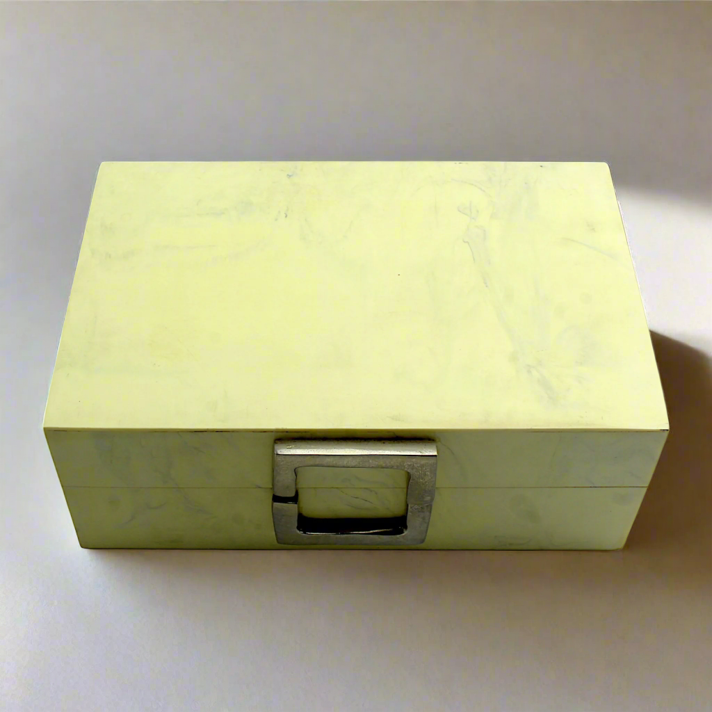Handmade White Resin Trinket Box – Rectangular with Plain Design, Elegant Storage Solution