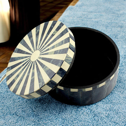 Handmade Black & White Mix Bone Trinket Box – Round with Contemporary Design, Elegant and Chic Storage