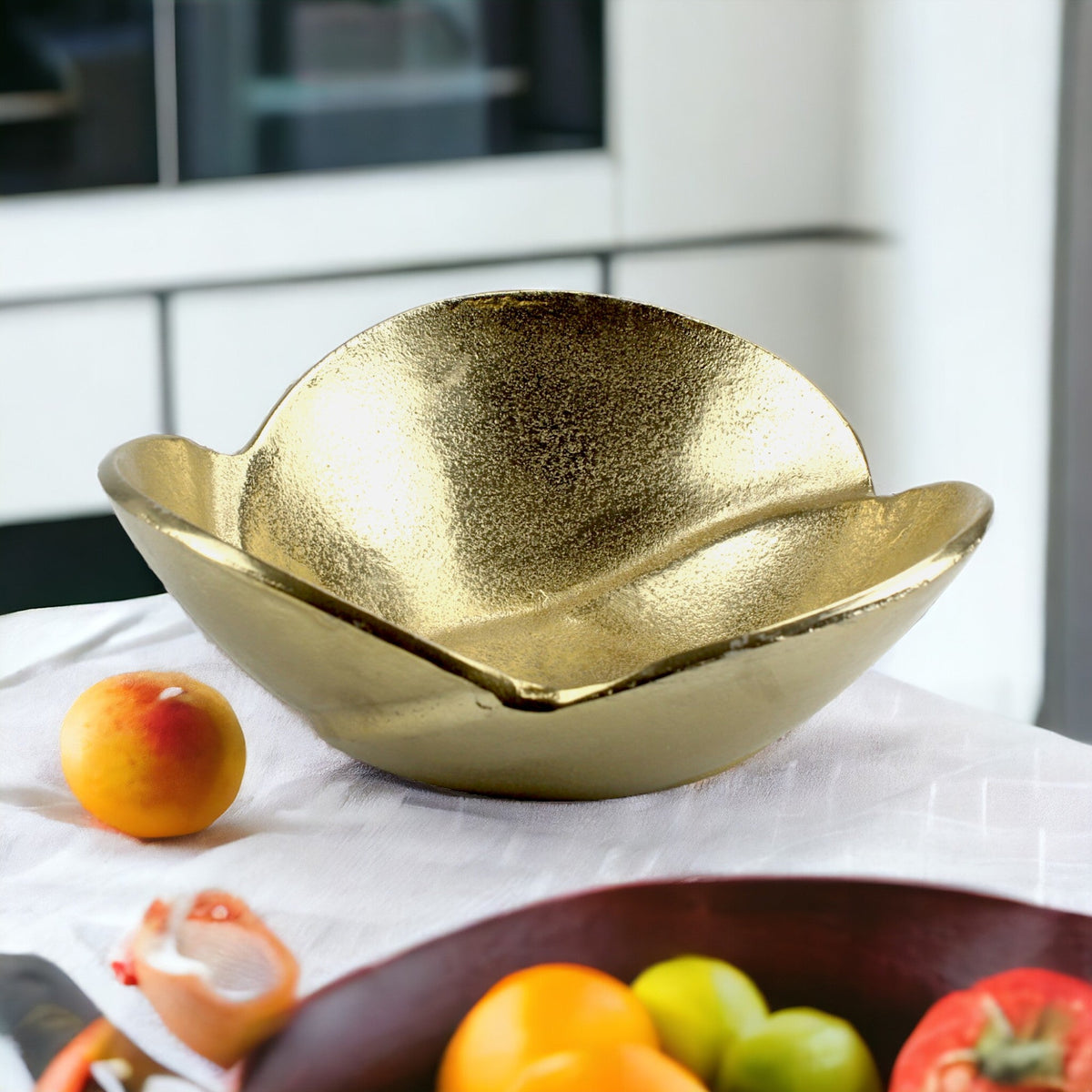 Golden Aluminum Flower Decorative Bowl: Radiant Elegance for Your Home Décor