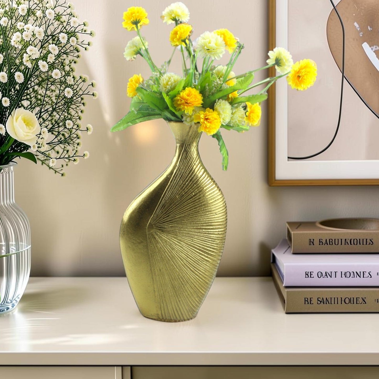 Handcrafted Golden Aluminium Curved Flower Vase: Artisanal Elegance for Distinctive Floral Arrangements
