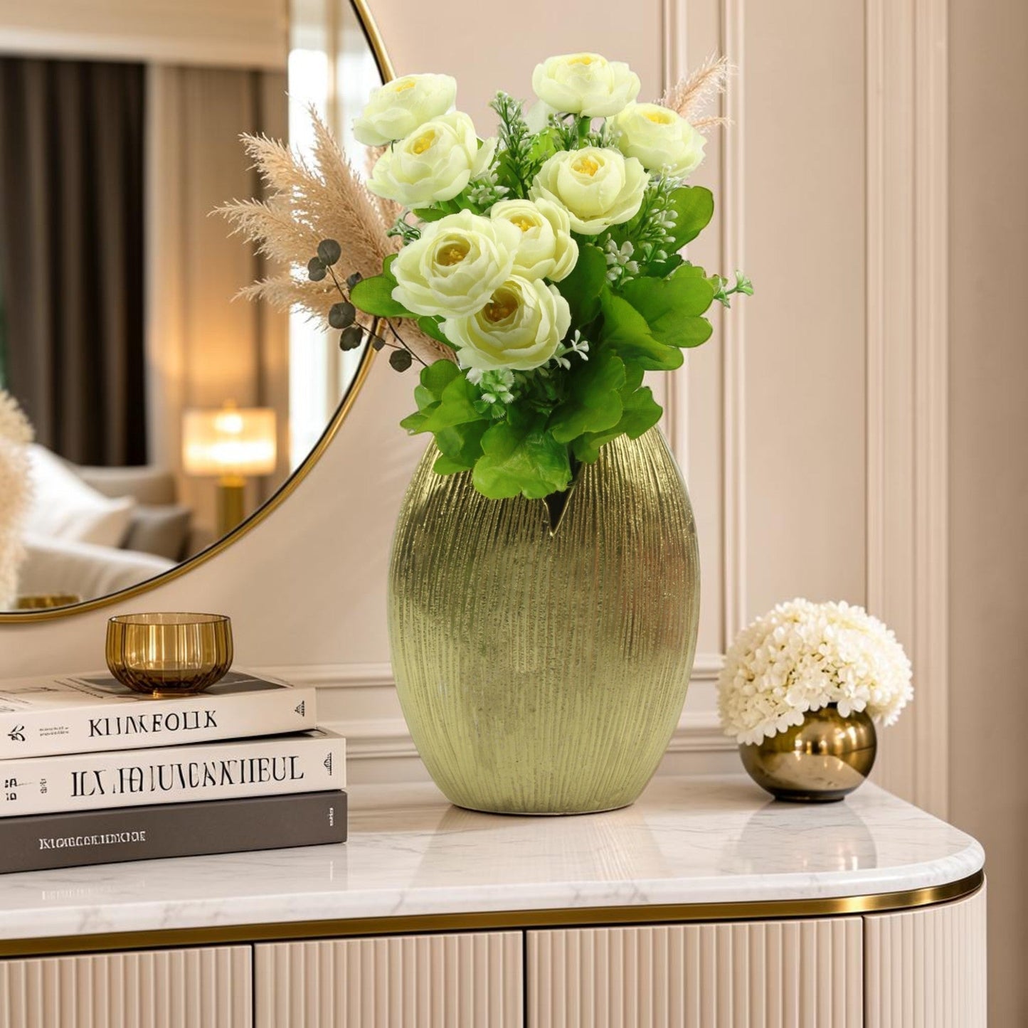 Handcrafted Golden Aluminium Oval-Shaped Flower Vase: Timeless Beauty for Your Floral Displays