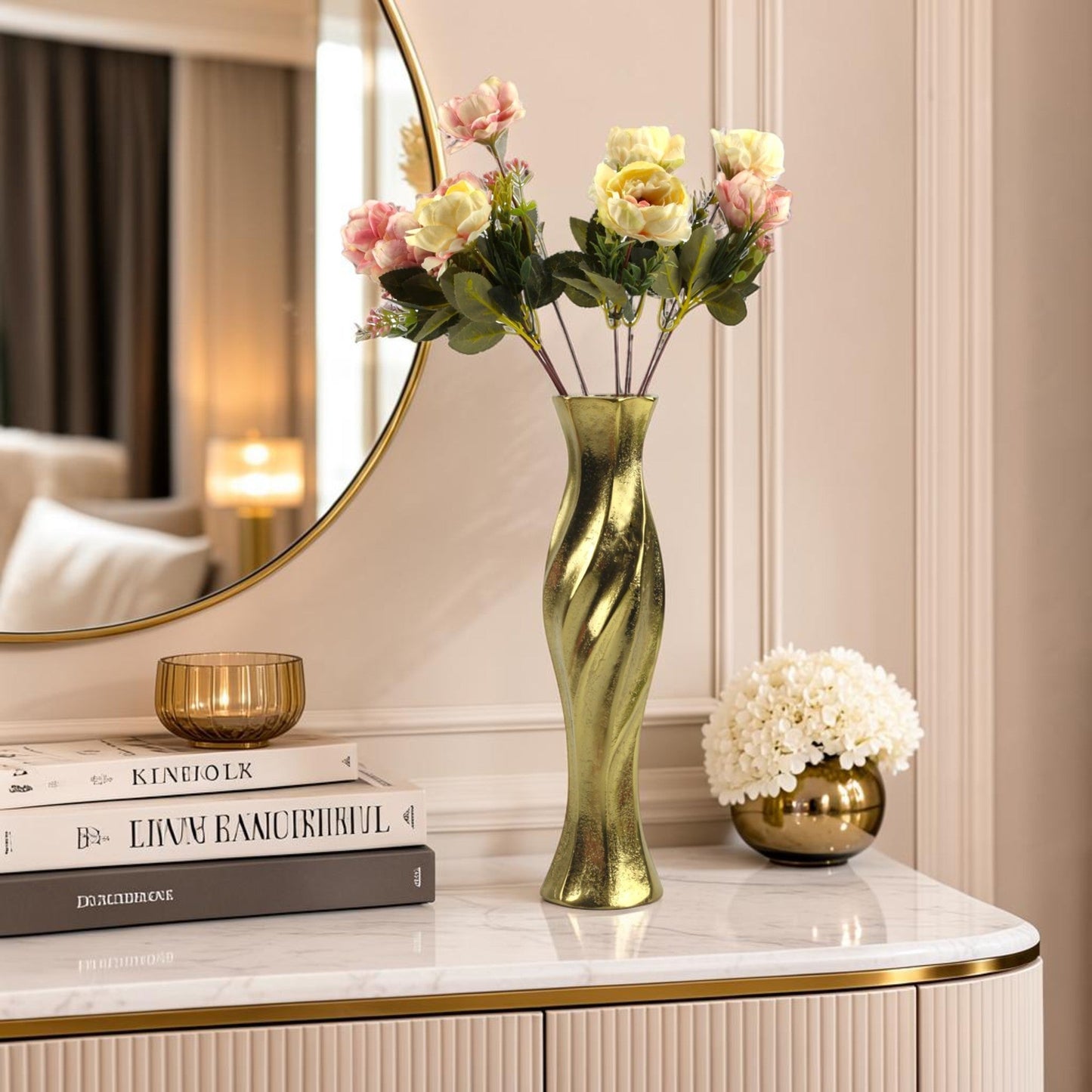 Handcrafted Golden Aluminium Pillar-Shaped Flower Vase: Timeless Elegance for Your Home Decor