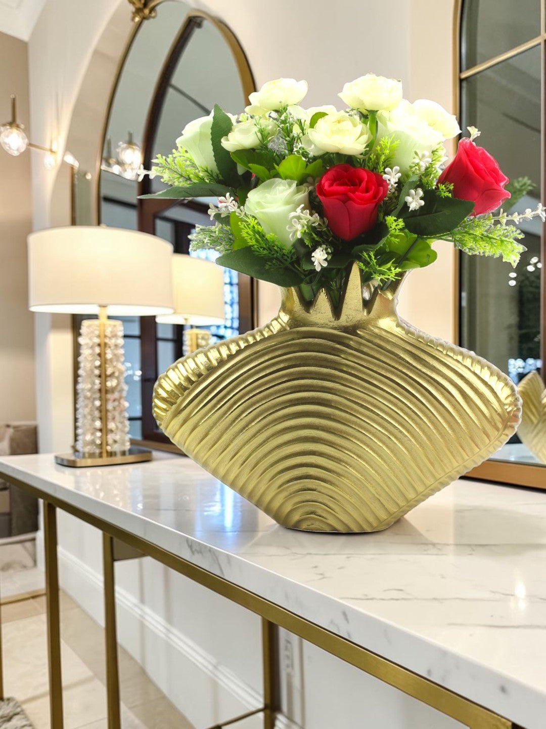 Handcrafted Golden Aluminium Triangular Flower Vase: Unique Geometry for Exquisite Floral Displays