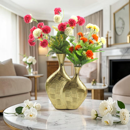 Handcrafted Golden Aluminium Two-Joint Flower Vase: Artisanal Elegance for Stunning Floral Arrangements