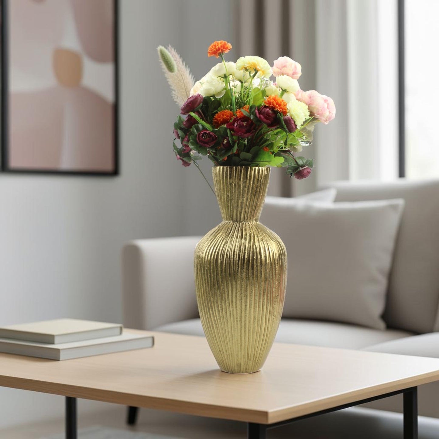 Handcrafted Ribbed Golden Aluminium Flower Vase: Unique Texture for Elegant Floral Displays