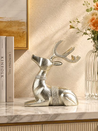Silver Aluminum Deer Sculpture: Handcrafted Art with Ornamented Horns Adorned with Diamond Jewels