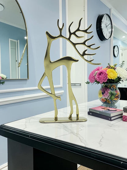 Golden Serenity: Handcrafted Aluminum Artistic Deer Ornament