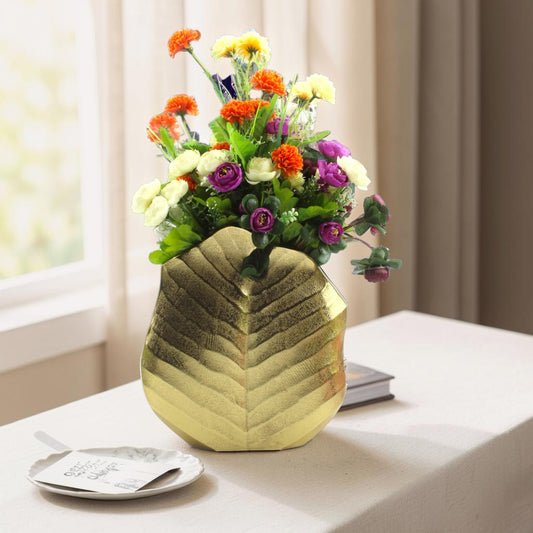 Golden Aluminium Leaf Flower Vase: Elegant Home Décor Accent for Floral Arrangements